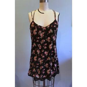 Pins and Needles Urban Outfitters Floral Mini